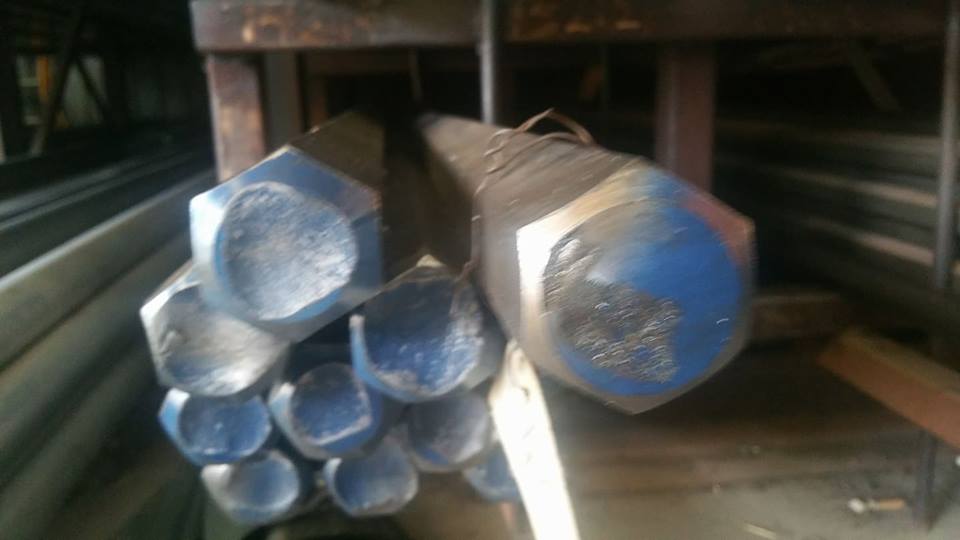 barre esagonali in acciaio