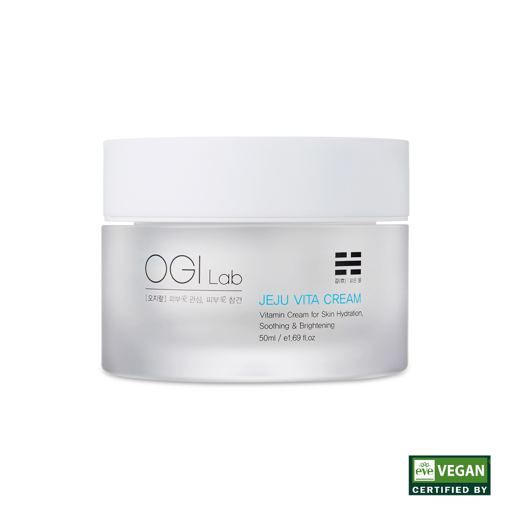 skincare with natural ingredients, vegan, moisturizer, hydrate