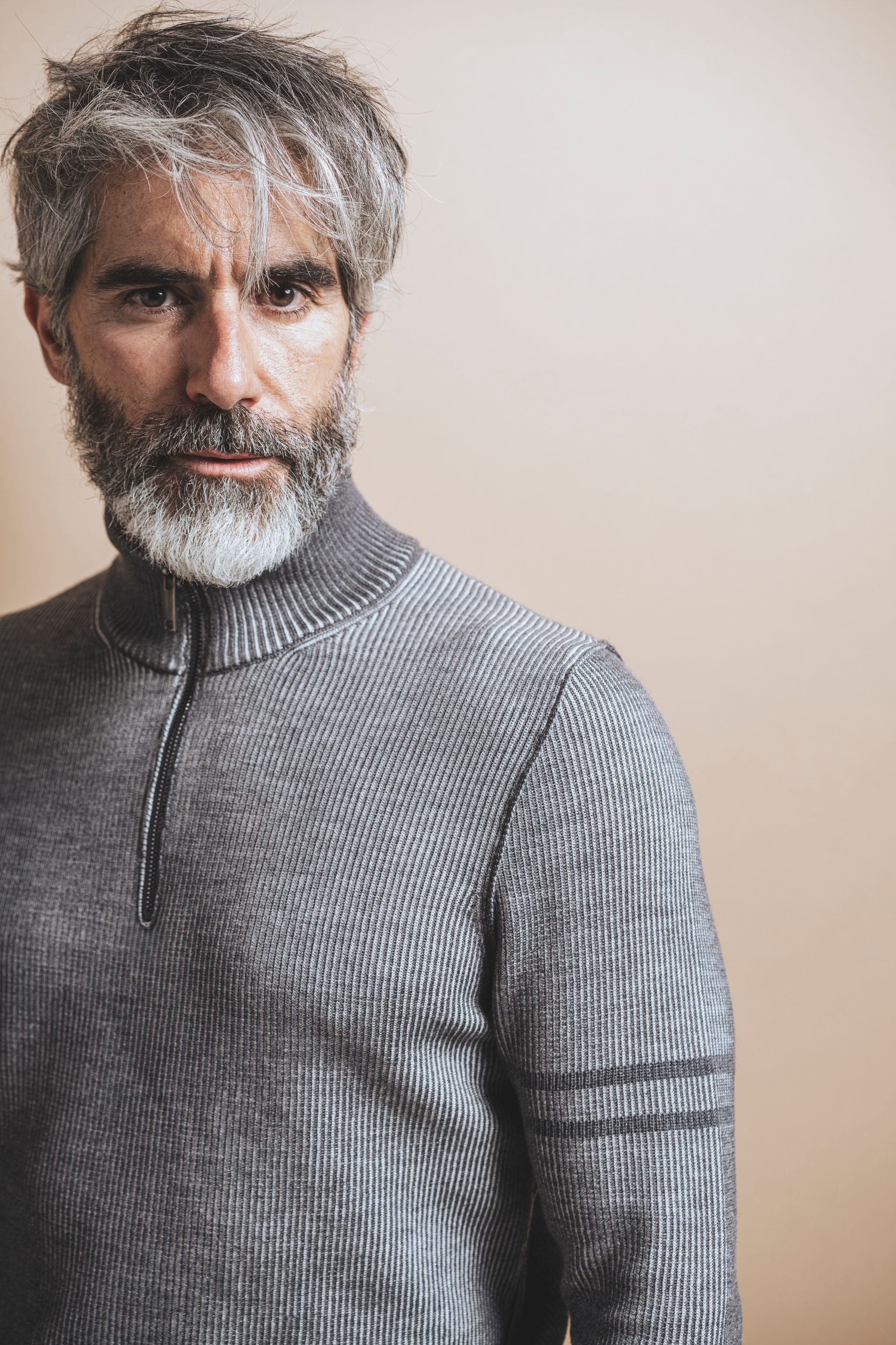 Phil Petter Sporty Zip-Up Sweatshirt