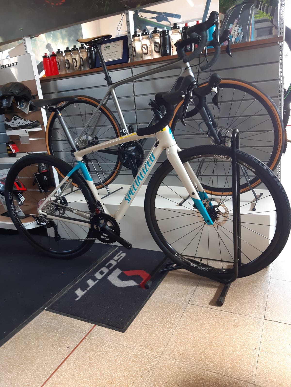 Bici da sterrato Gravel Scott e Specialized