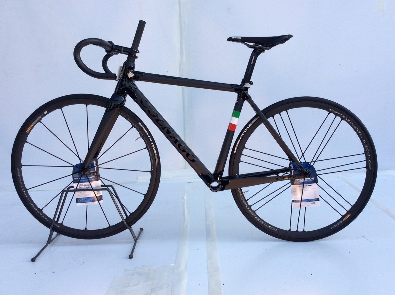 Colnago - Bici da corsa con telaio in carbonio monoscocca