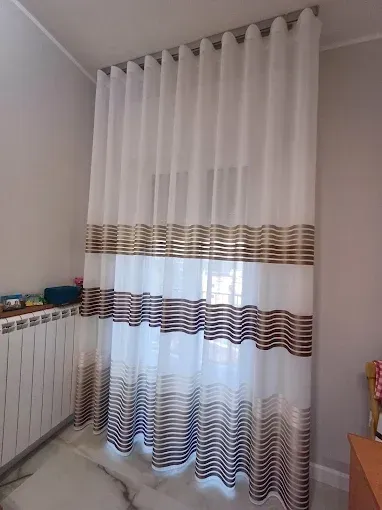 dettaglio tende da sole esterne