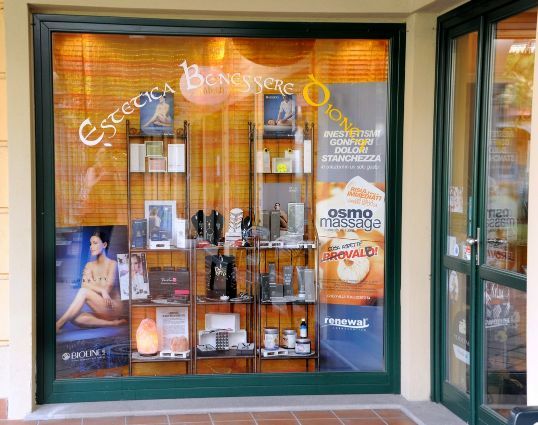 Esterno centro benessere 4