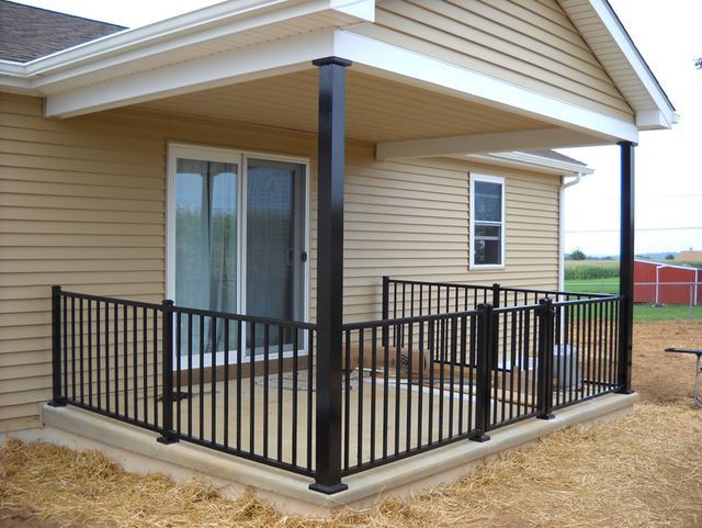 Residential House With Aluminum Fence