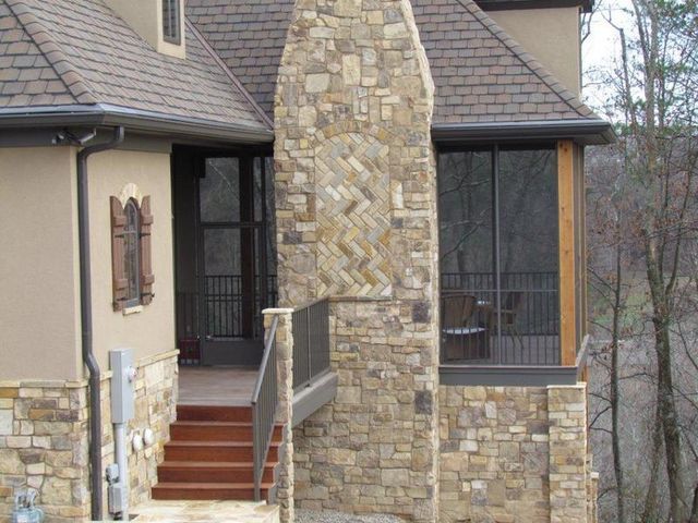 House With Screen Railing