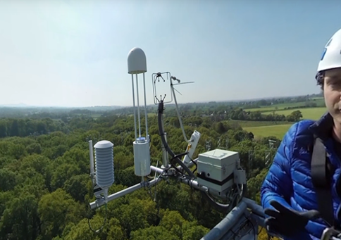 Gas flux testing using flux tower