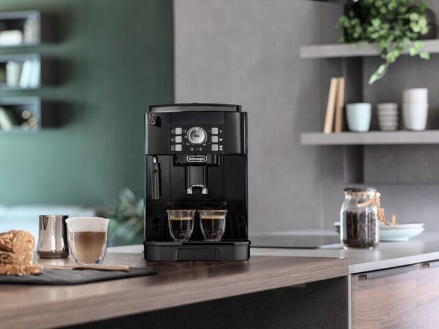 Automatic coffee machine De'Longhi Magnifica S 