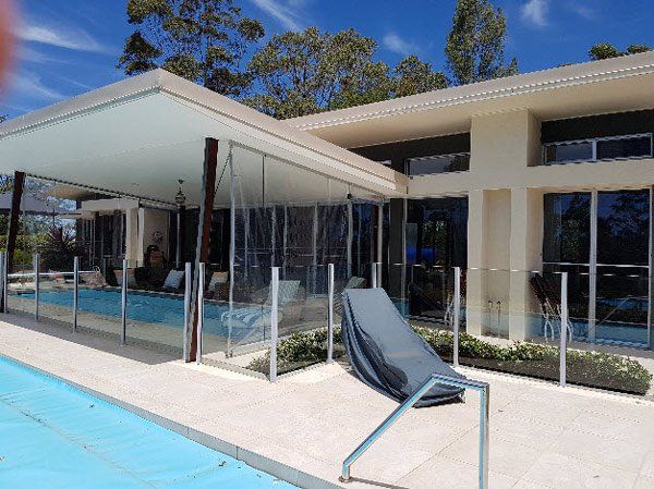 pool house window tint