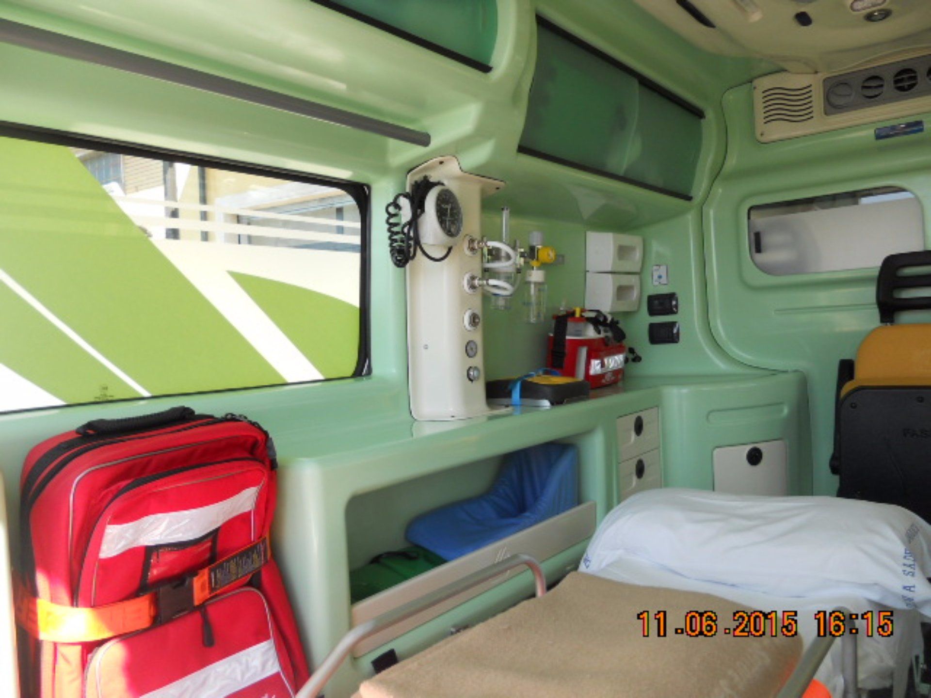 L'ambulanza è completamente attrezzata per ogni emergenza