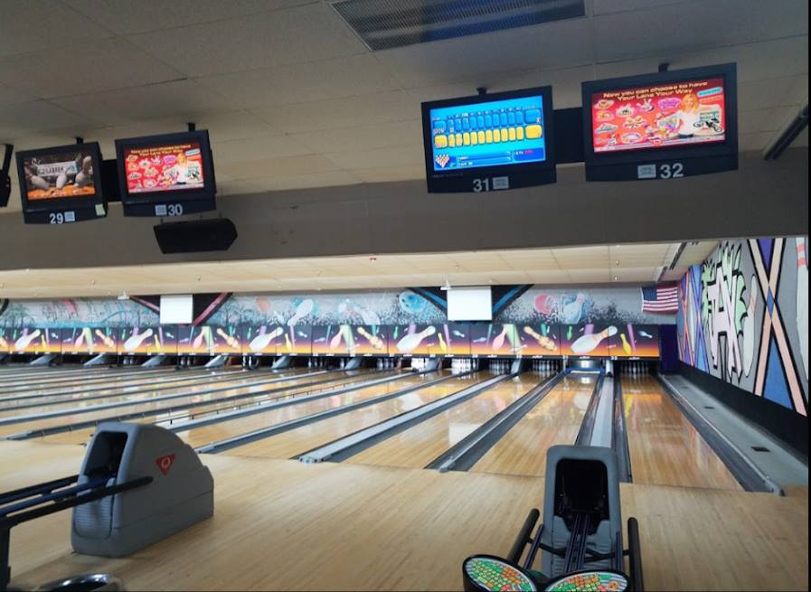 Karaoke Jacksonville, FL Jax Lanes Bowling Center