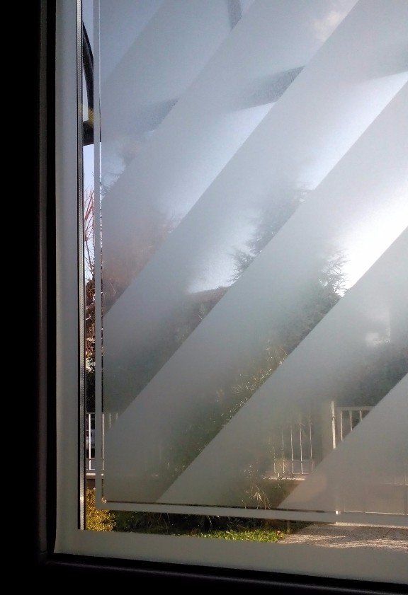 Vetro con veneziane oblique