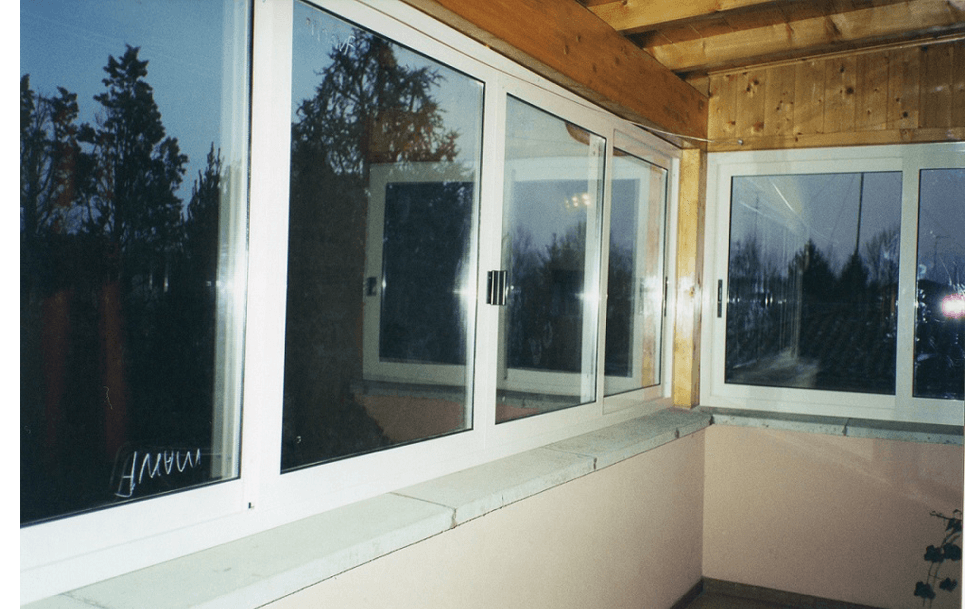 Veranda chiusa bianca