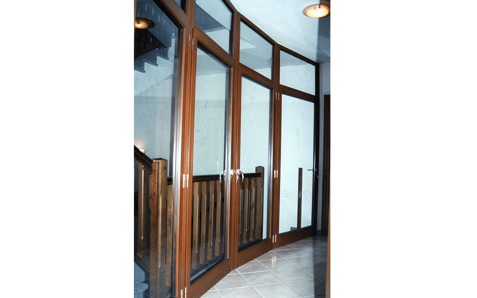 Porta scorrevole in legno