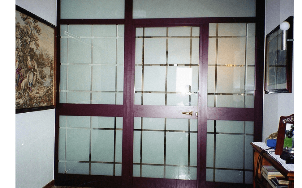 Ingresso con porta in vetro