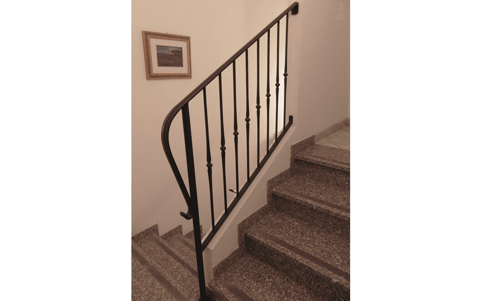 Ringhiera in ferro battuto per scala