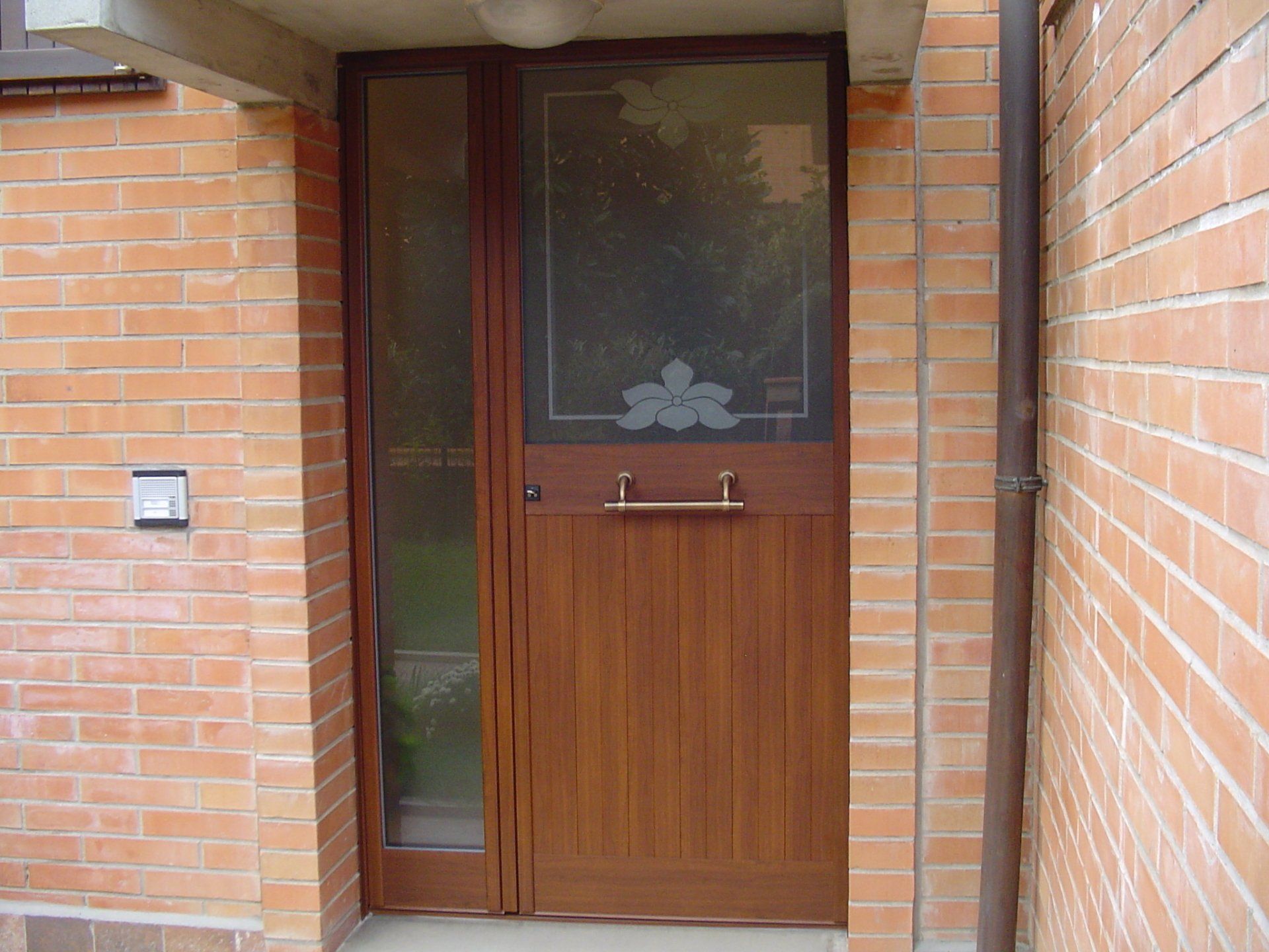 Porte e vetri decorati