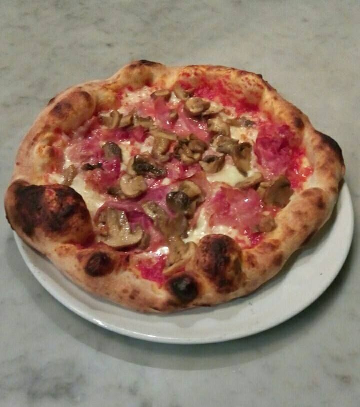 pizza con funghi