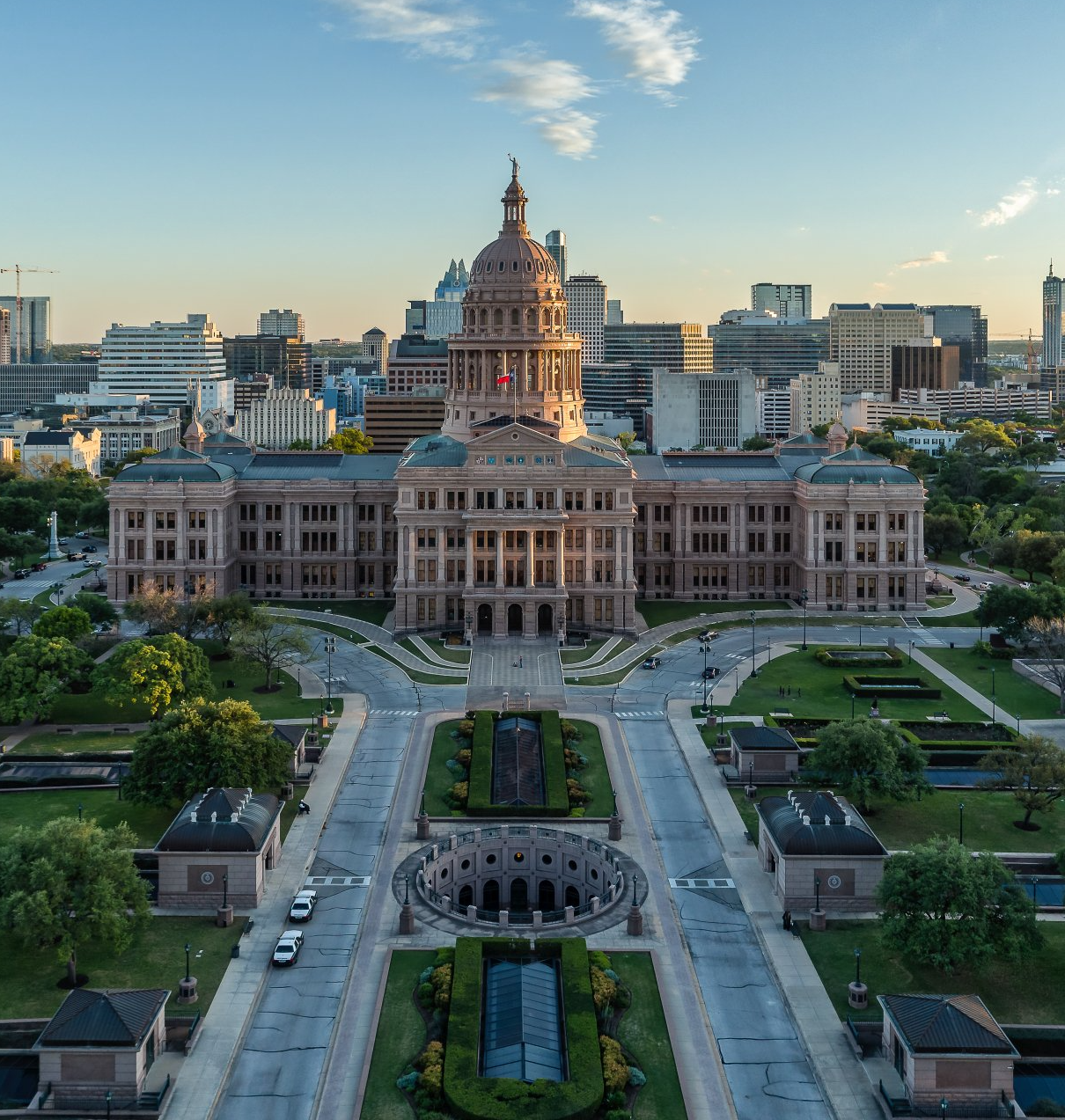 An aerial view of the texas state capitol building