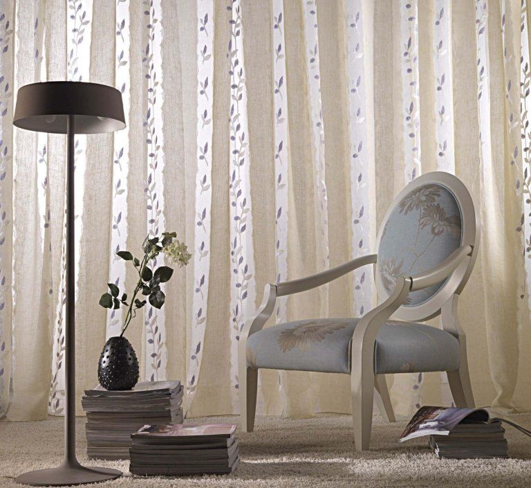 sedia con tappezzeria su misura