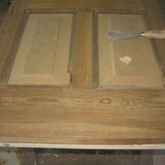 un particolare di un infisso in legno