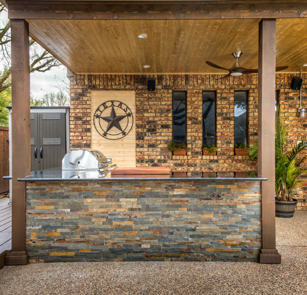 Custom Outdoor Kitchens