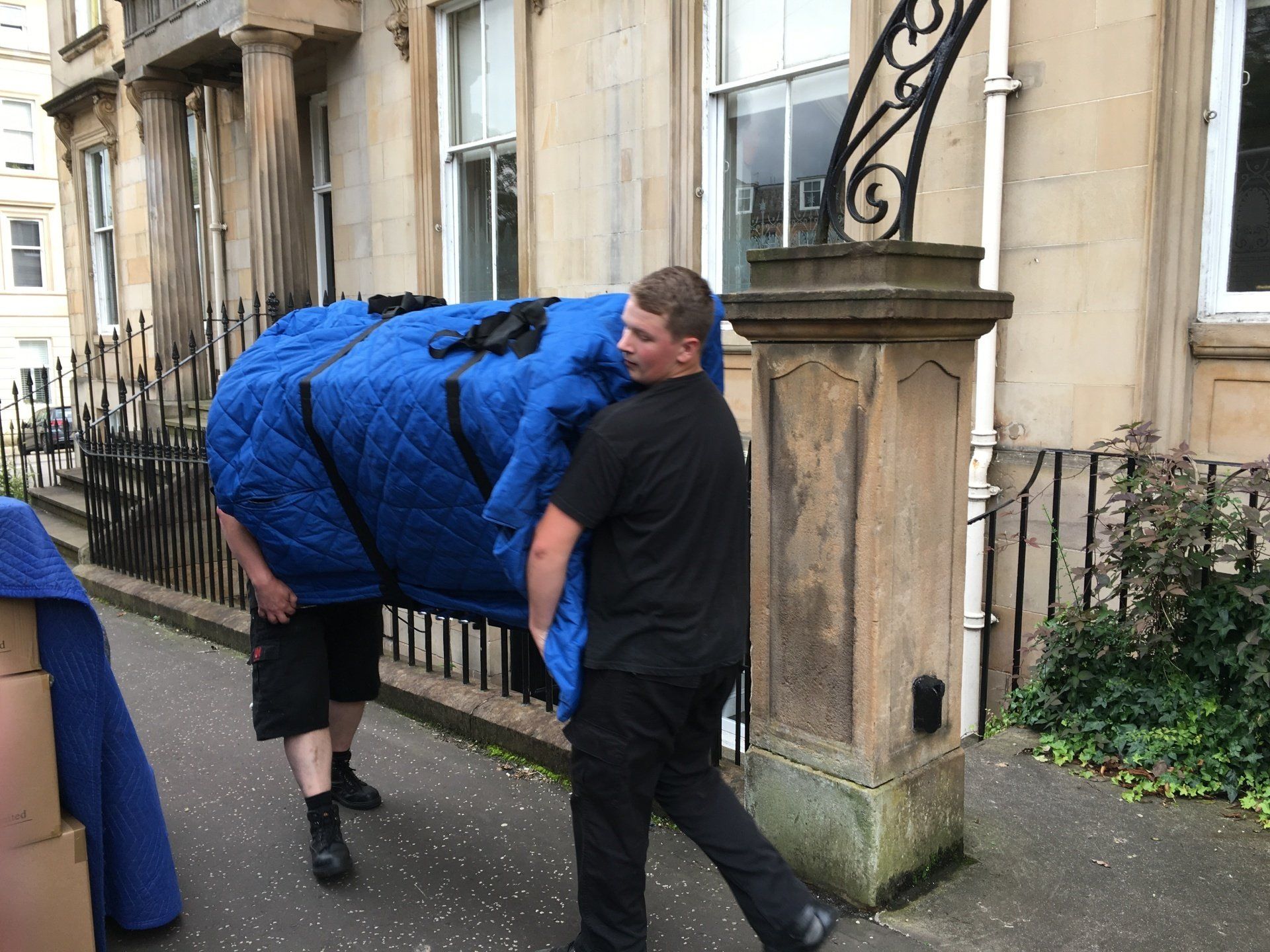 Removals, storage, packing,home delivery, trade services and student removals glasgow and all over the uk