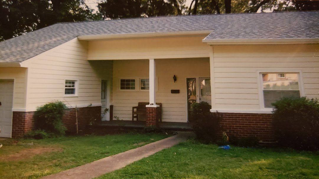 ACE finished project showing the Roof & Siding that was replaced