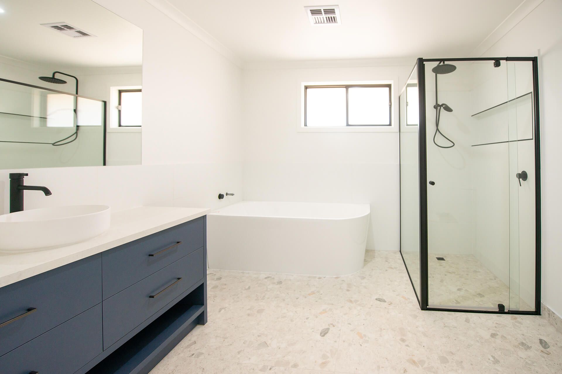 Bathroom in New Home built by Ryan Brothers Building Clunes