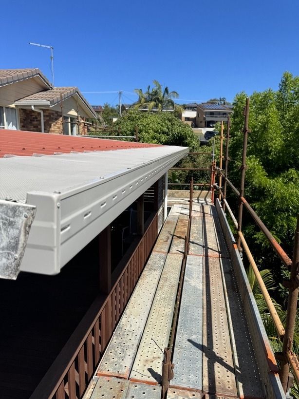 Close Up Of Dark Gutter And Eaves — Northern Rivers Interline Continuous Guttering & Fascia in Lismore NSW