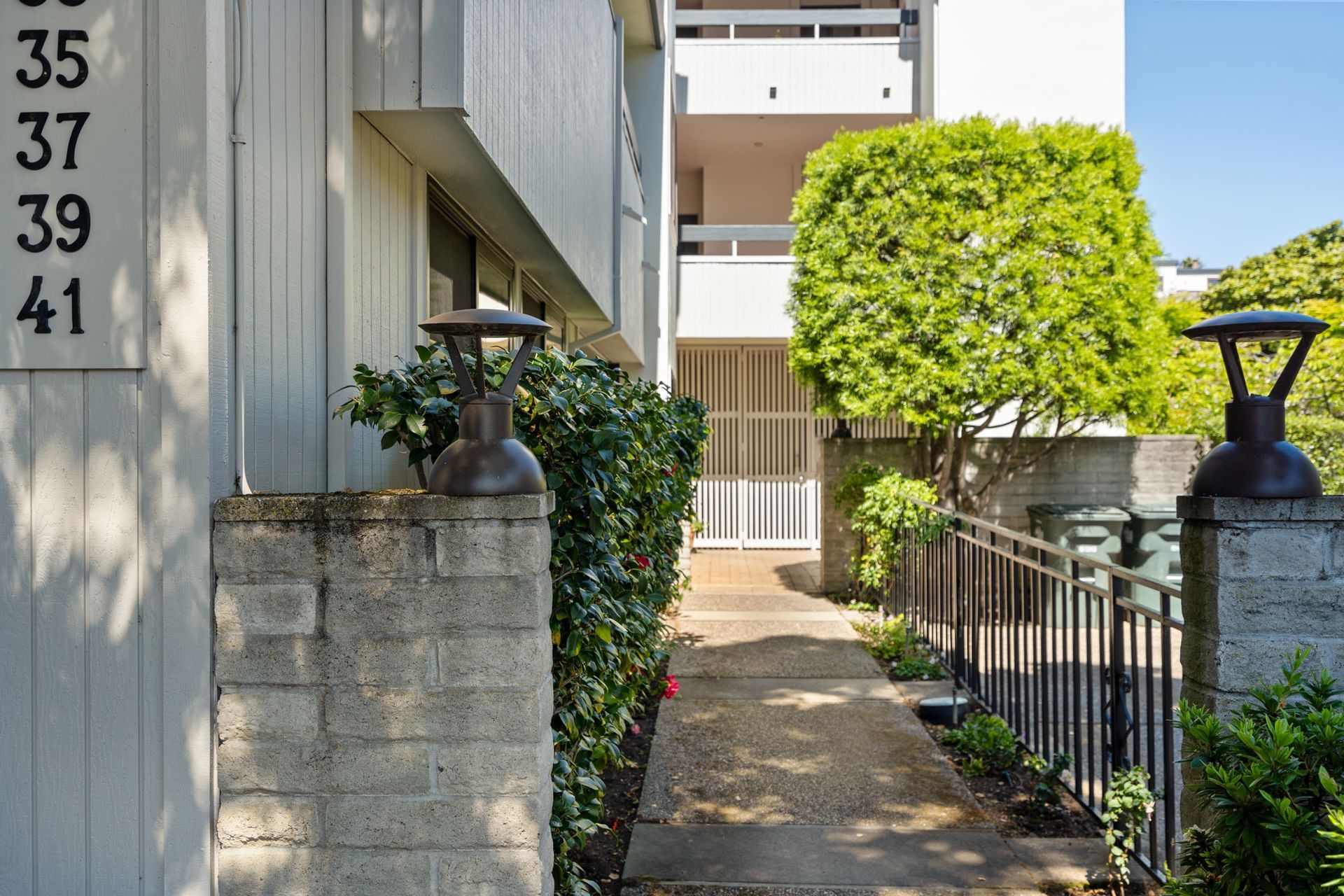 A building with the number 35 37 39 41 on it