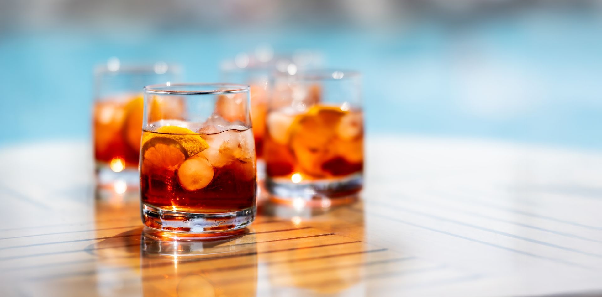 aperitivo presso il bar del parco