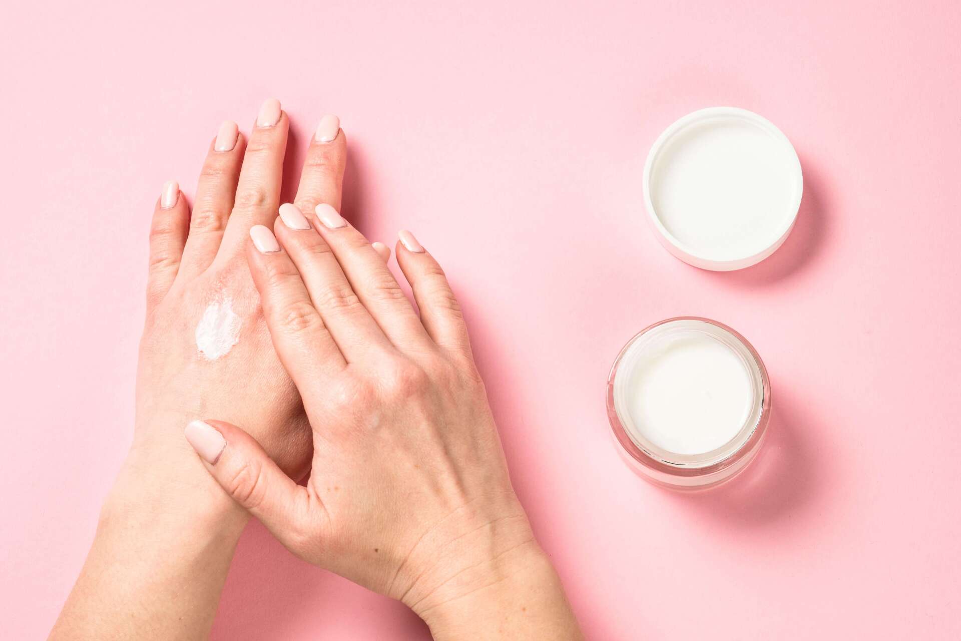 8 consejos rápidos para cuidar las uñas de tus manos y pies