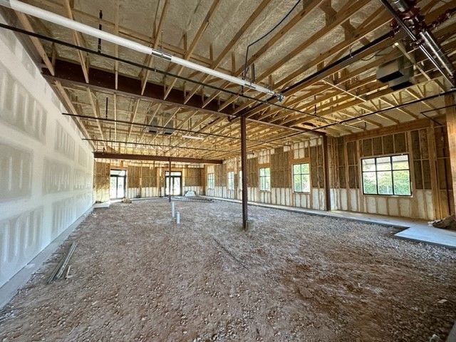 There is a lot of dirt in the middle of the room.