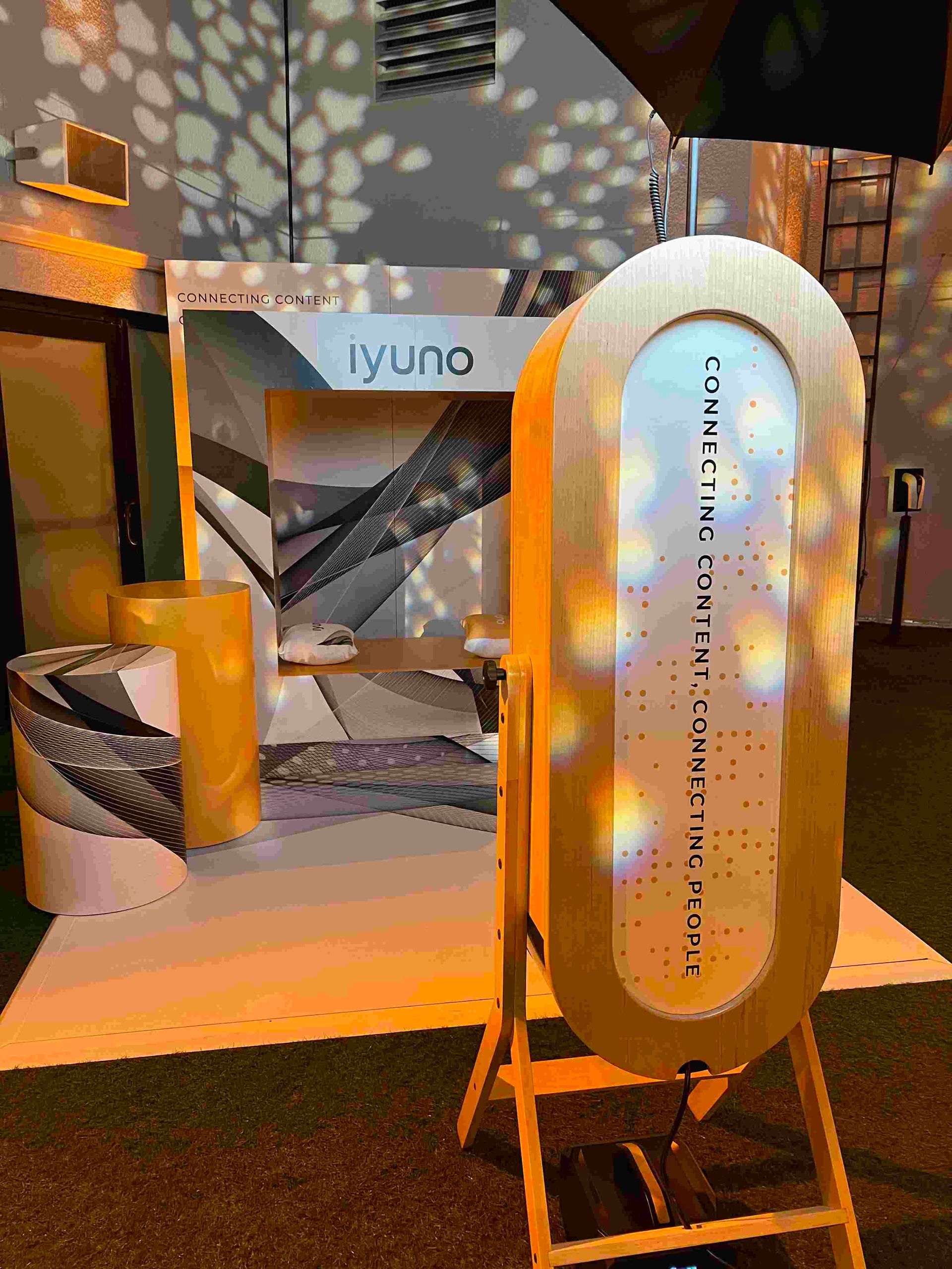 Vintage Mirror Booth in Action at the London West Hollywood Hotel