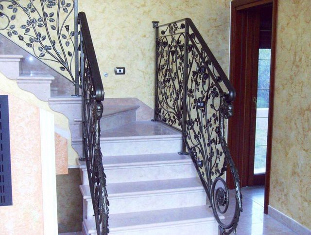 Scale e ringhiere nuove