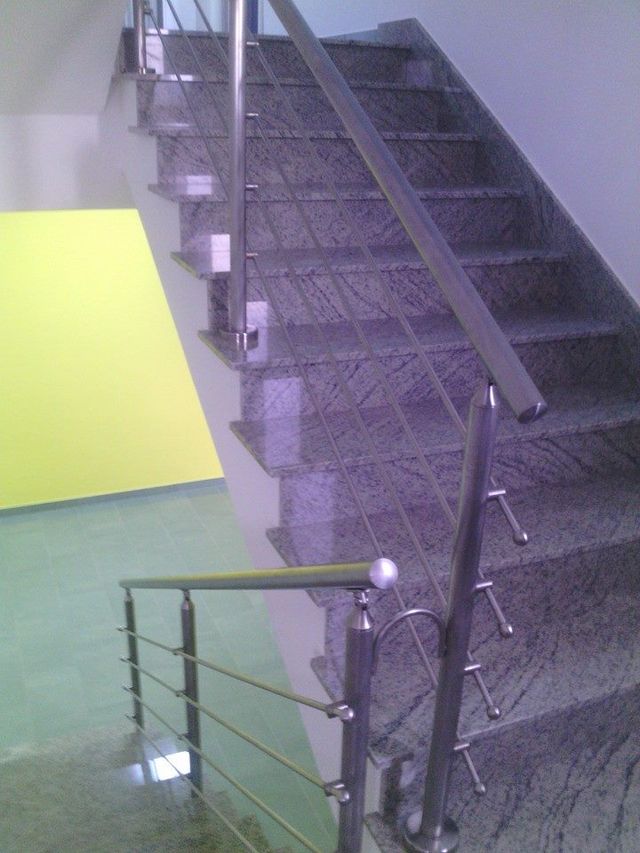 Scale e ringhiere nuove