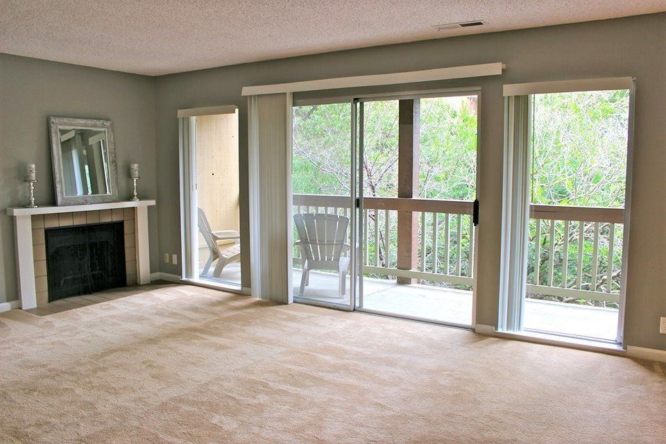 Oak Hills Apartment's Photo Gallery