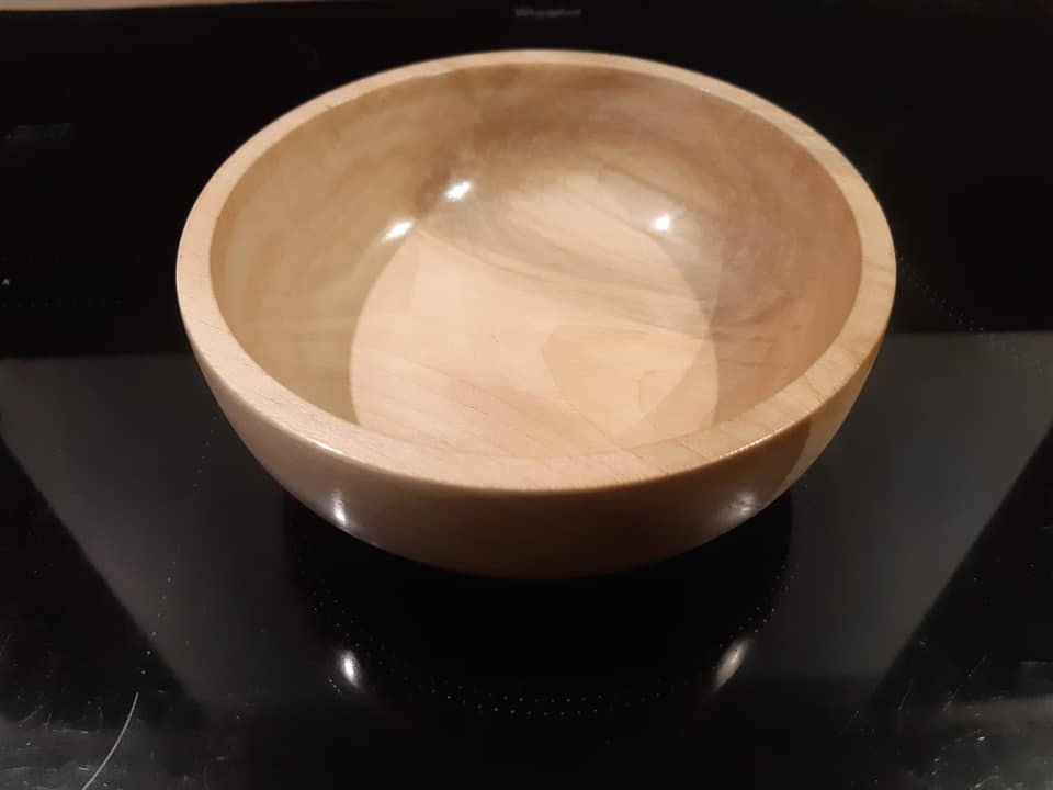 Gedraaide houten potje