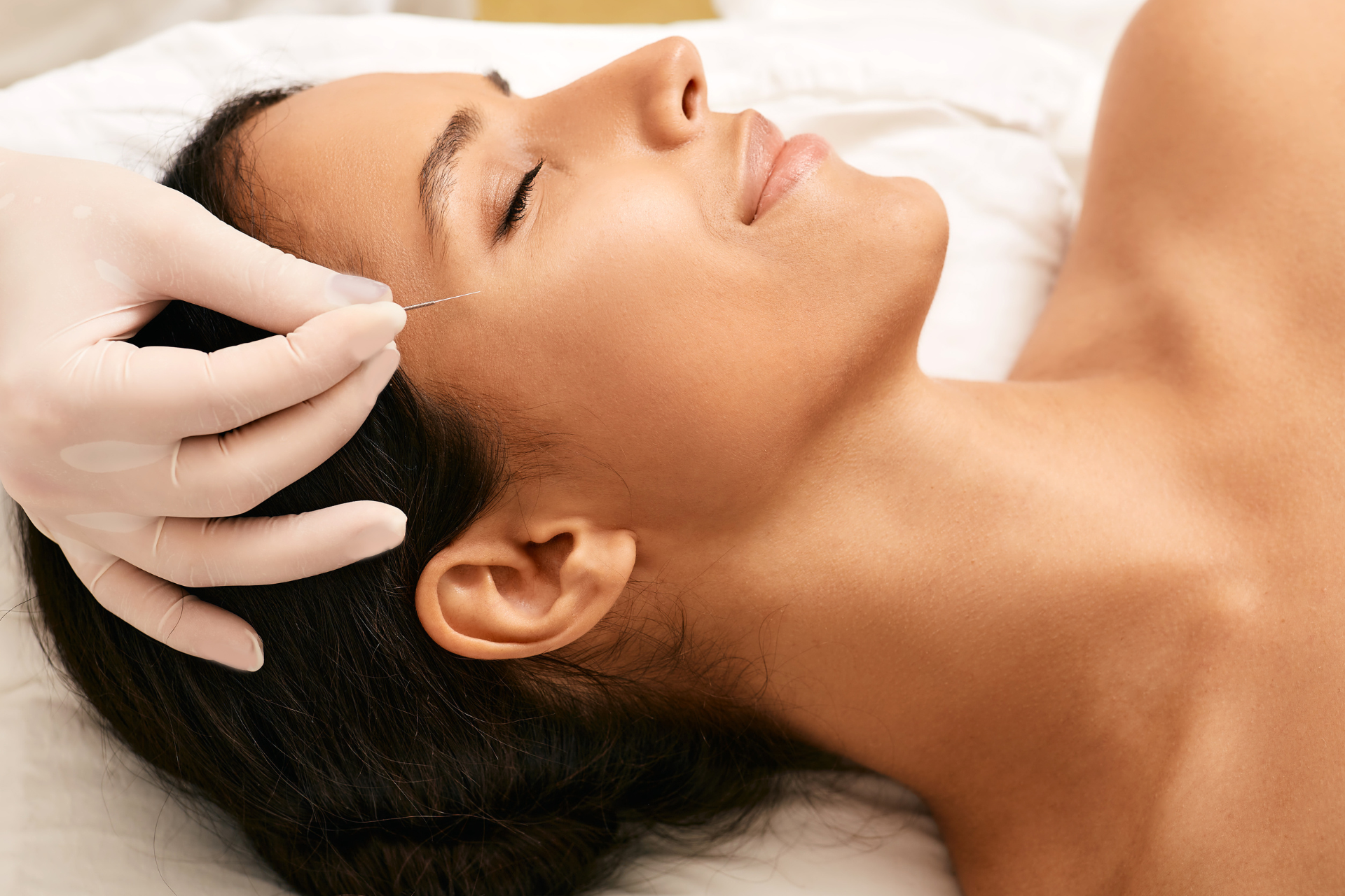 Patient receiving neck chiropractic care for pain relief and improved mobility, performed by a professional chiropractor.