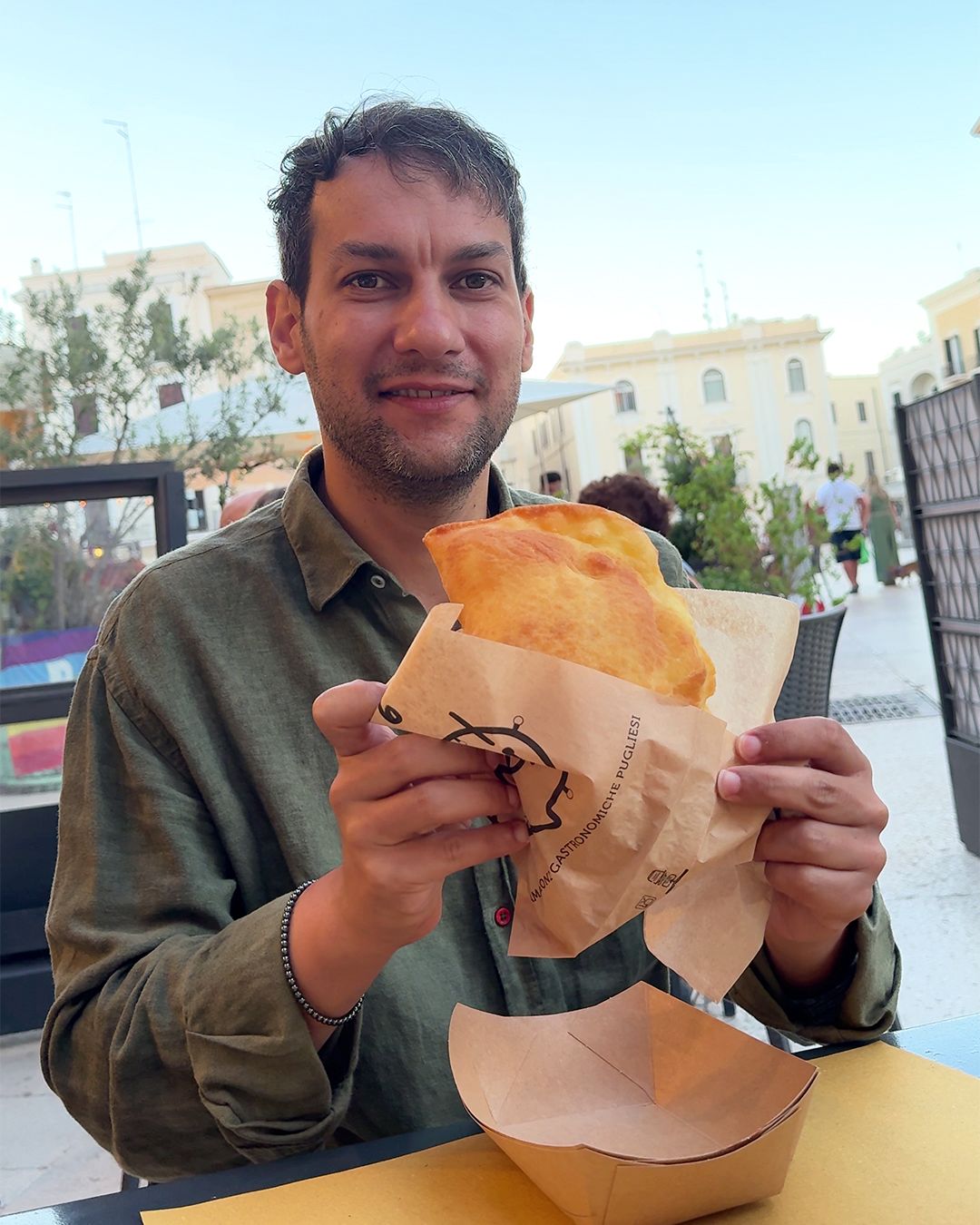 Cosa mangiare in Puglia, i panzerotti