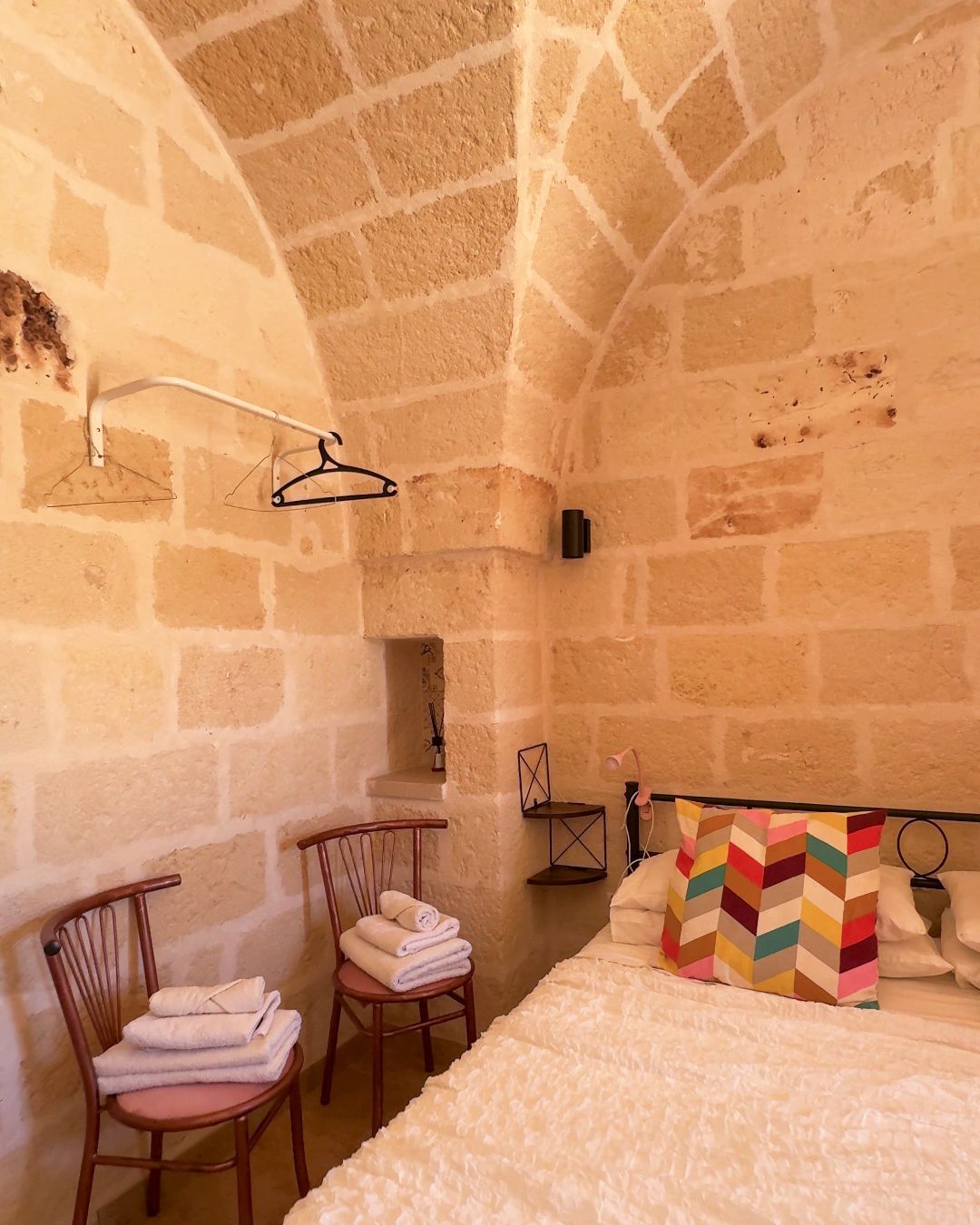 Dormire in una lamia in Puglia
