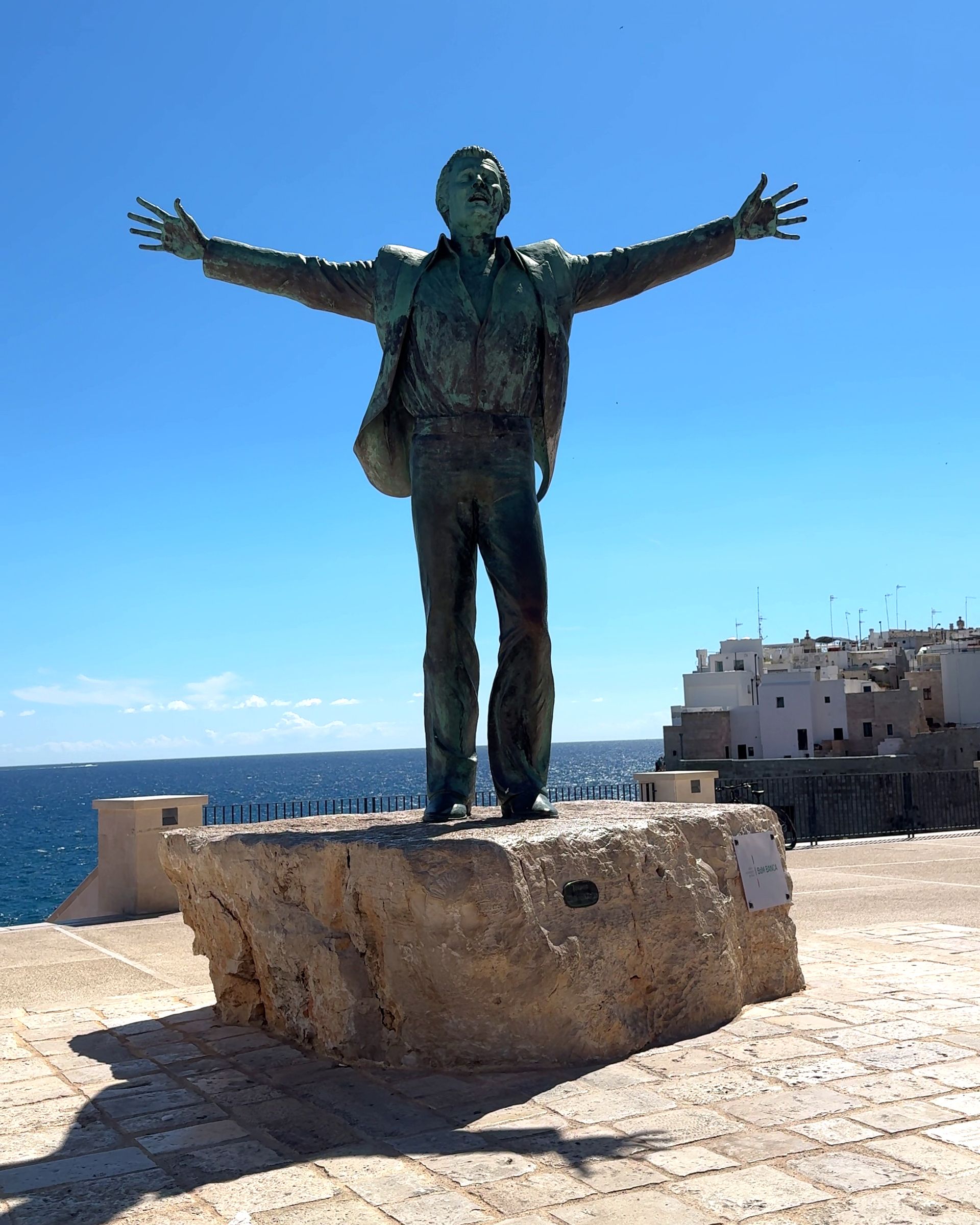 Polignano a Mare Domenico Modugno