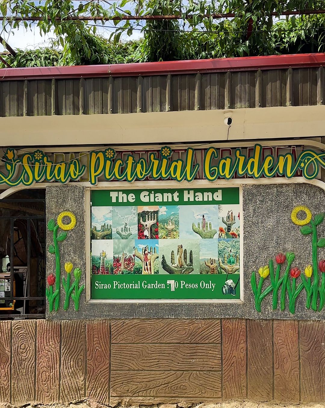 The giant hand Sirao Garden