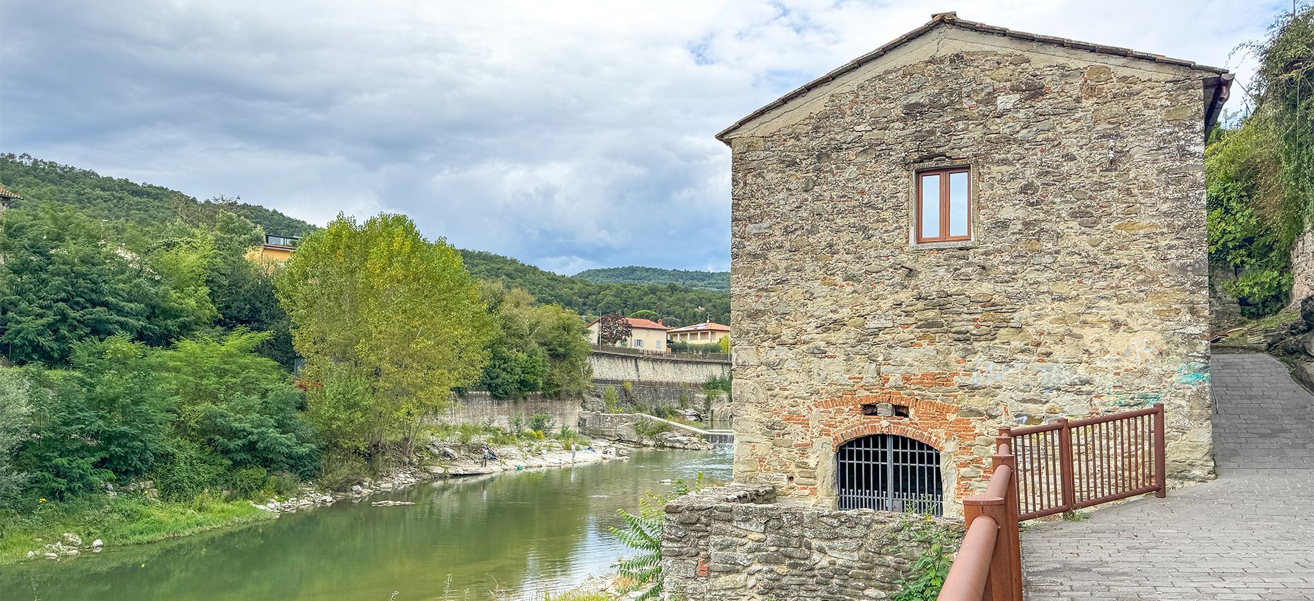 Subbiano: il borgo sull'Arno