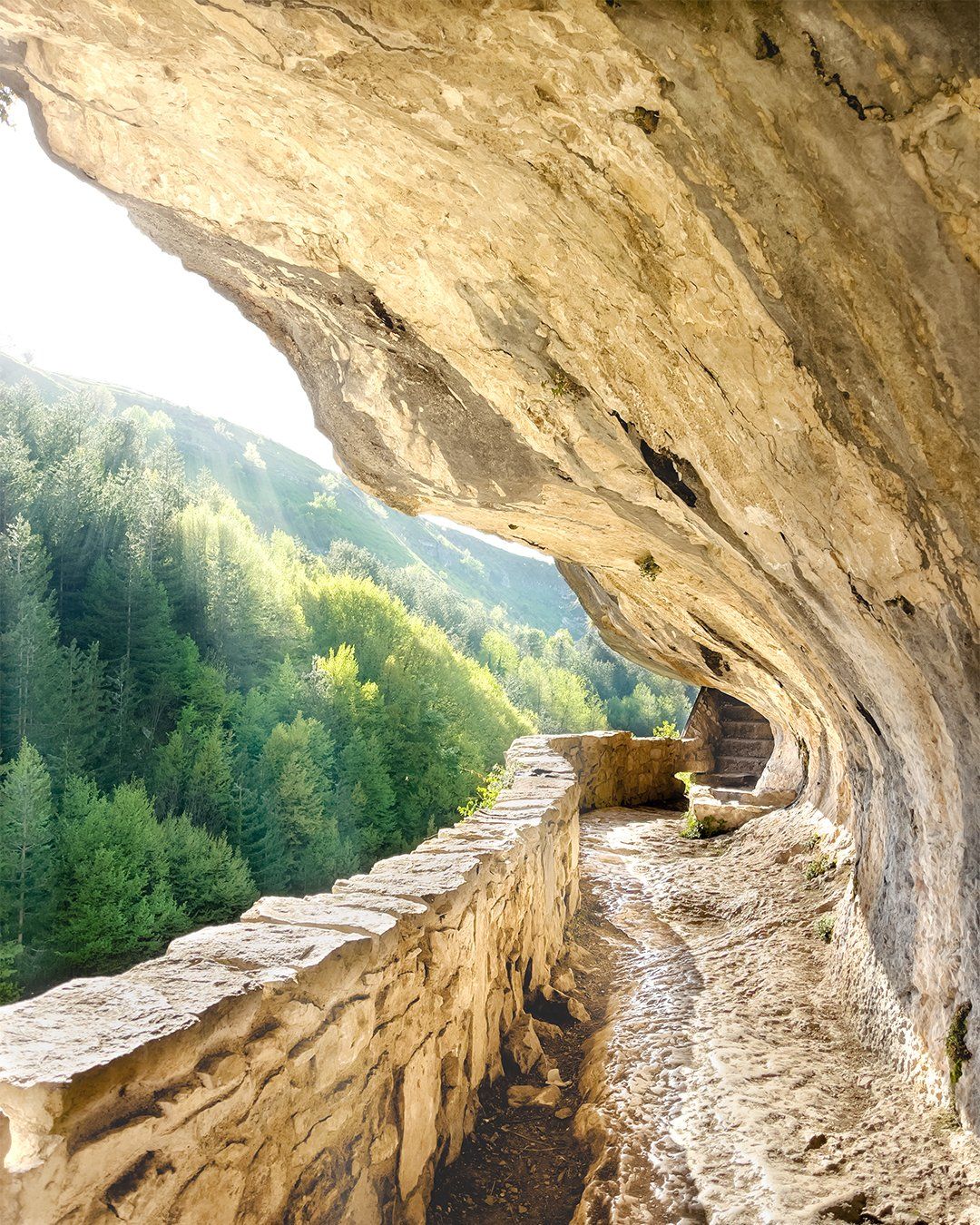 Visitare l'Eremo di San Bartolomeo in Legio