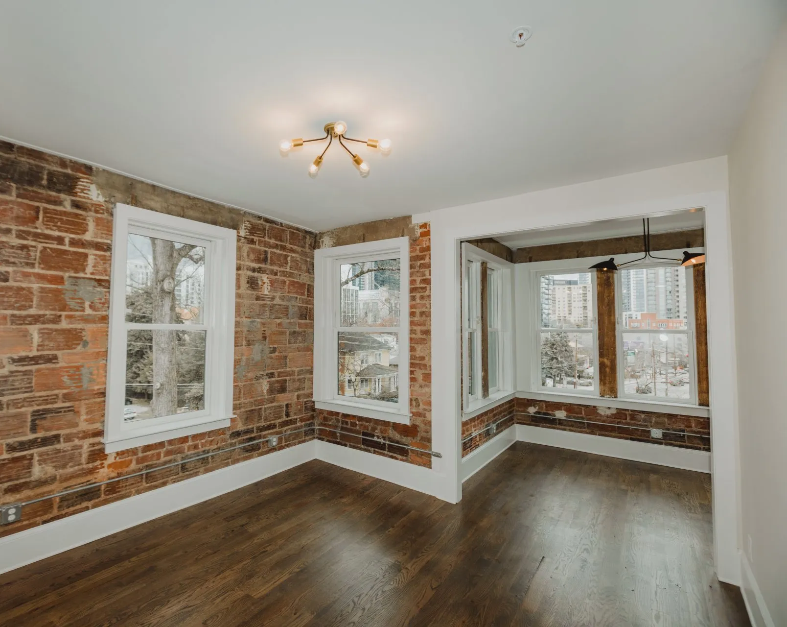 939 PIEDMONT AVENUE NE