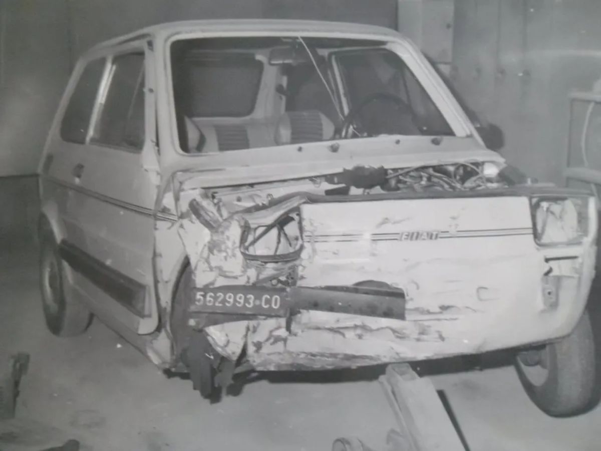 Carrozzeria auto danneggiata