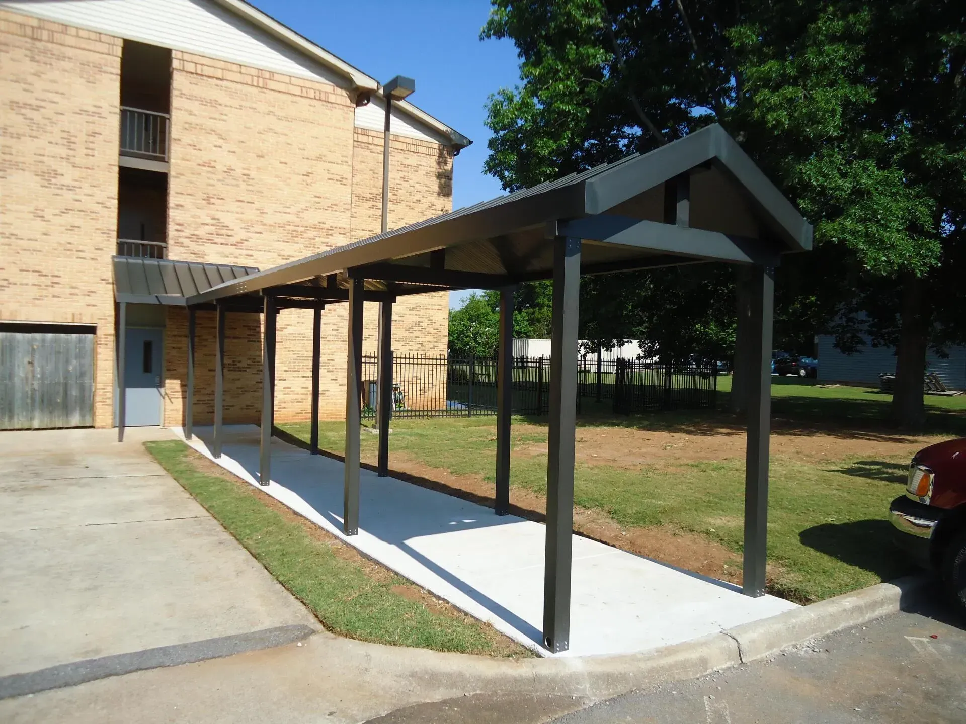 Building with Covered Walkway — Decatur, AL — Evans Awnings
