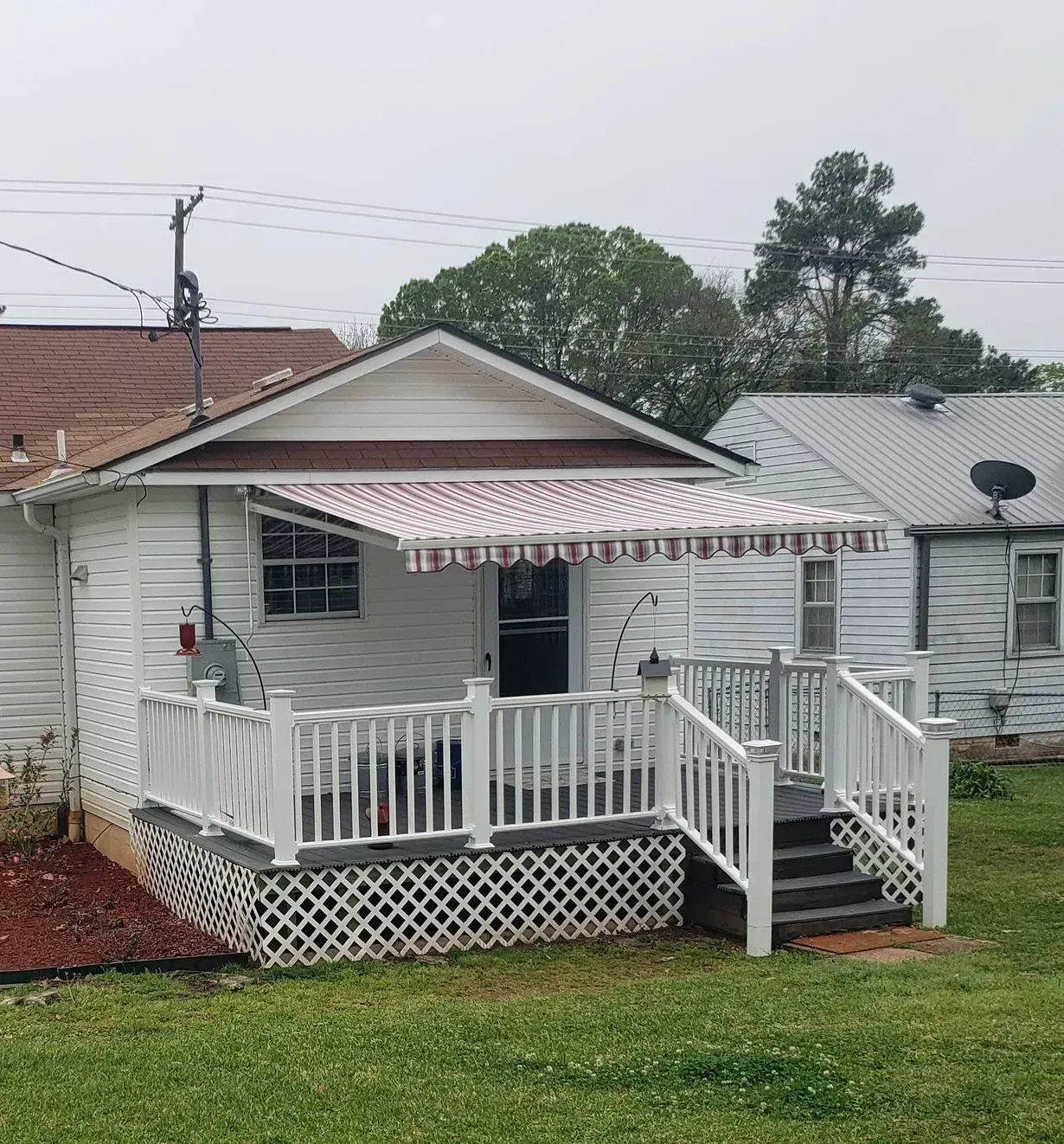 White House with Red & White Awning on the Porch — Decatur, AL — Evans Awnings