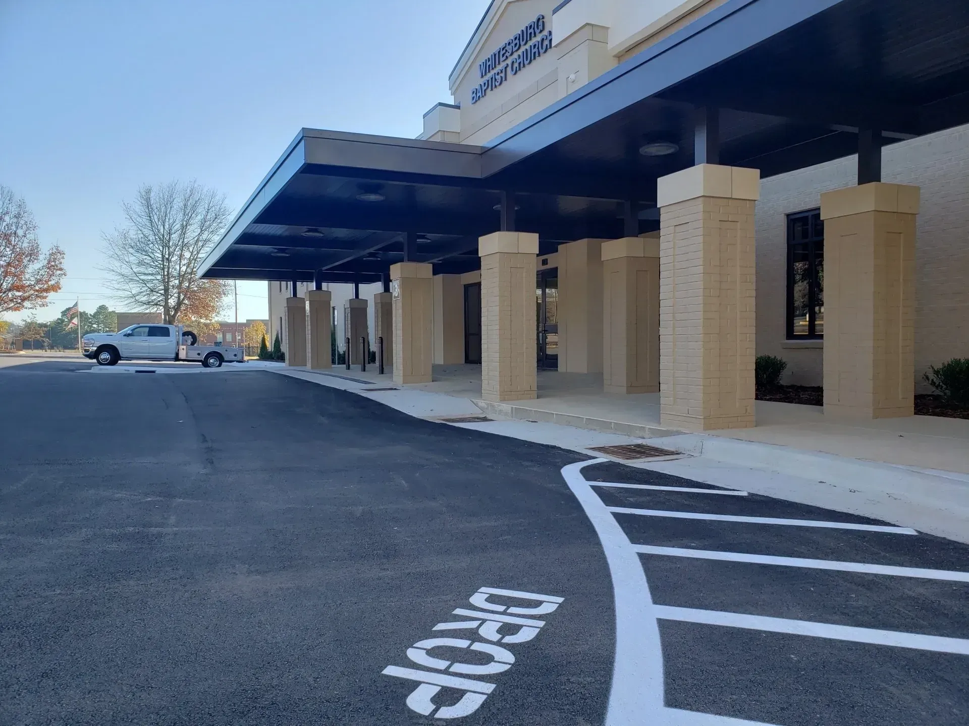 Whitesburg Baptist Church — Decatur, AL — Evans Awnings